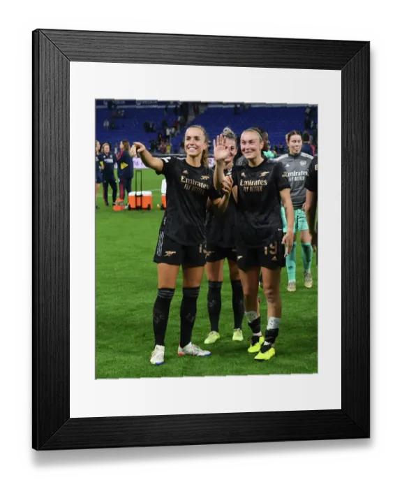 Framed Print : Arsenal Women vs. Olympique Lyonnais: A UEFA Champions League Battle in Lyon