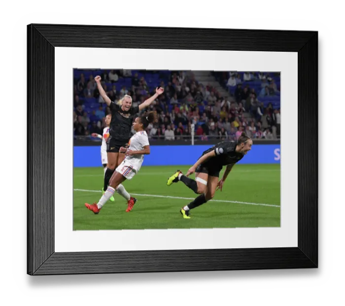 Framed Print : Caitlin Foord Scores for Arsenal against Olympique Lyonnais in UEFA Women's Champions League Group C