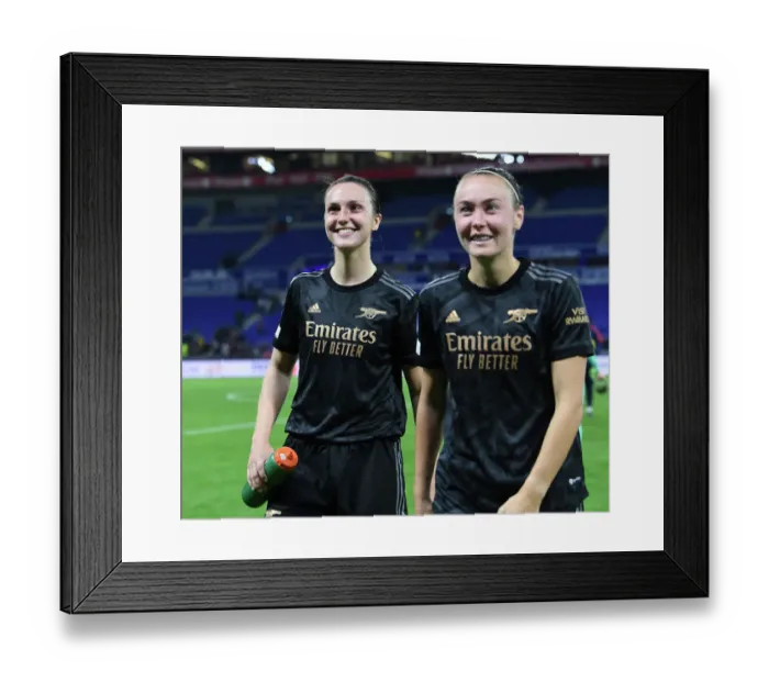 Framed Print : Arsenal Women vs. Olympique Lyonnais: UEFA Champions League Clash in Lyon