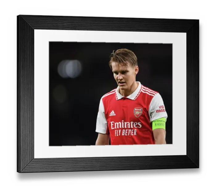Framed Print : Arsenal FC vs PSV Eindhoven: Martin Odegaard in Action - UEFA Europa League 2022-23 Framed Print : Arsenal FC vs PSV Eindhoven: Martin Odegaard in Action - UEFA Europa League 2022-23