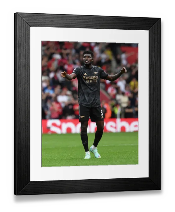 Framed Print : Thomas Partey: Arsenal's Midfield Maestro Shines in Premier League Clash Against Southampton (2022-23) Framed Print : Thomas Partey: Arsenal's Midfield Maestro Shines in Premier League Clash Against Southampton (2022-23)