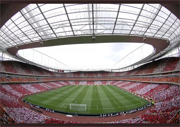 Dennis Bergkamp's Farewell: Arsenal's Triumph over Ajax (2:1) at Emirates Stadium, London (2006)