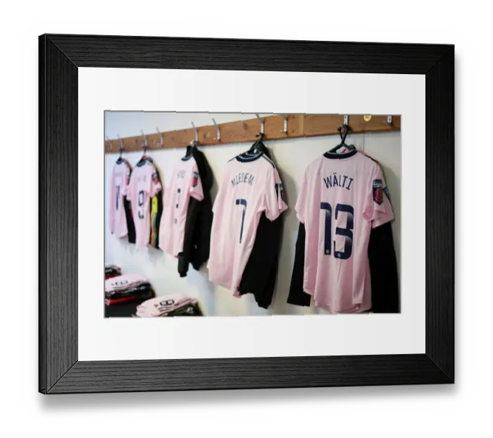 Framed Print : Arsenal FC: Preparing for the Showdown against Liverpool FC in FA Womens Super League