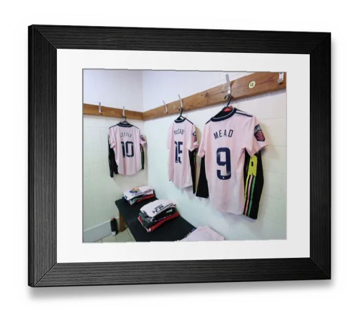 Framed Print : Arsenal FC: Gearing Up for the Showdown against Liverpool FC in FA Womens Super League Framed Print : Arsenal FC: Gearing Up for the Showdown against Liverpool FC in FA Womens Super League
