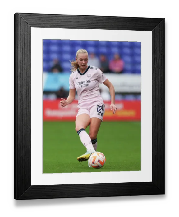 Framed Print : Arsenal vs Liverpool: FA Women's Super League Showdown at Prenton Park