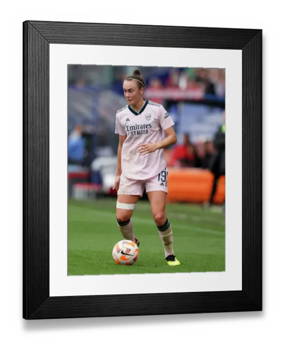 Framed Print : Arsenal vs. Liverpool: FA Women's Super League Showdown at Prenton Park