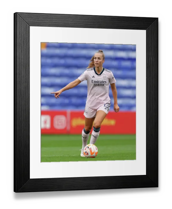 Framed Print : Arsenal vs. Liverpool: FA Women's Super League Showdown at Prenton Park