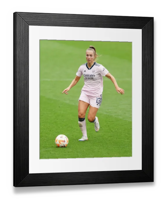 Framed Print : Arsenal vs. Liverpool: FA Women's Super League Showdown at Prenton Park
