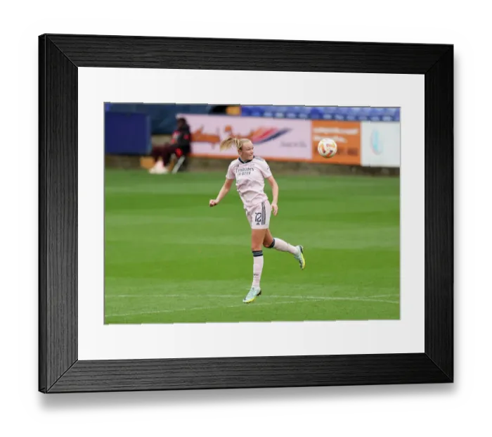 Framed Print : Arsenal vs. Liverpool: FA Women's Super League Showdown at Prenton Park