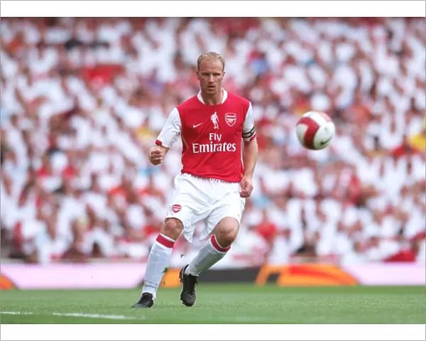 Dennis Bergkamp's Emirates Farewell: Arsenal vs. Ajax (2-1)