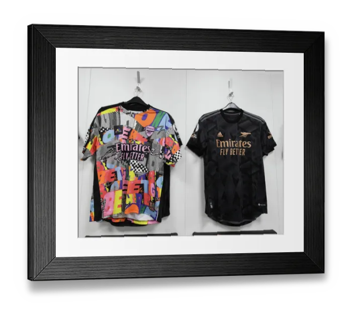 Framed Print : Arsenal's Premier League Showdown at Southampton: Pre-Match Preparations Framed Print : Arsenal's Premier League Showdown at Southampton: Pre-Match Preparations