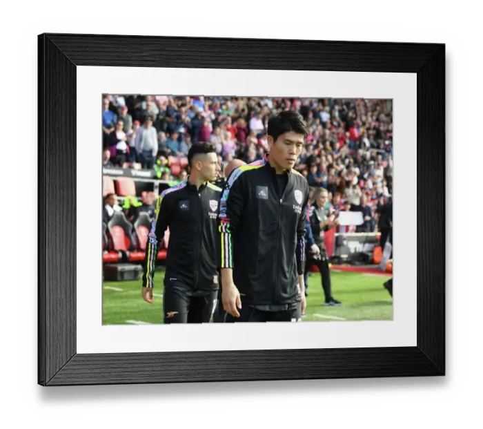 Framed Print : Arsenal Duo Gabriel Martinelli and Takehiro Tomiyasu Pre-Match at Southampton's St. Mary's Stadium (2022-23) Framed Print : Arsenal Duo Gabriel Martinelli and Takehiro Tomiyasu Pre-Match at Southampton's St. Mary's Stadium (2022-23)