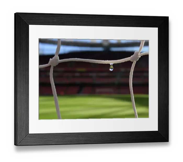 Framed Print : Rainy Europa League: Arsenal vs. PSV Eindhoven, 2022-23