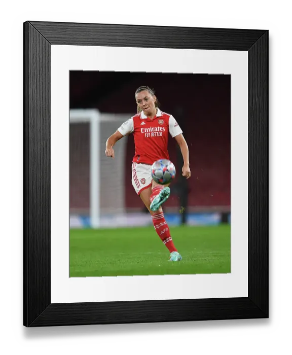 Framed Print : Arsenal's Katie McCabe Fights for Victory in Champions League Clash Against FC Zurich Framed Print : Arsenal's Katie McCabe Fights for Victory in Champions League Clash Against FC Zurich