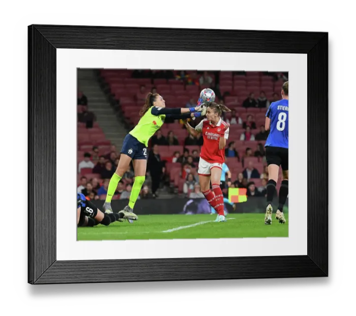 Framed Print : Arsenal vs FC Zurich: Vivianne Miedema Clashes in UWCL Group C Match