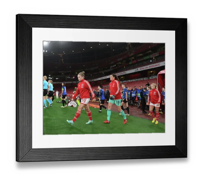Framed Print : Battle in Group C: Arsenal Women vs FC Zurich - UEFA Women's Champions League