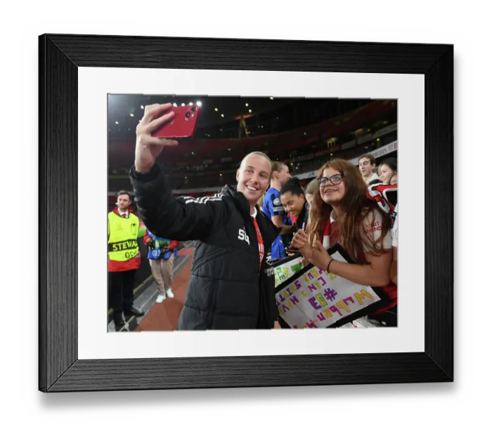 Framed Print : Arsenal Women vs FC Zurich: Beth Mead's Selfie with Fans - UEFA Women's Champions League Group C Framed Print : Arsenal Women vs FC Zurich: Beth Mead's Selfie with Fans - UEFA Women's Champions League Group C