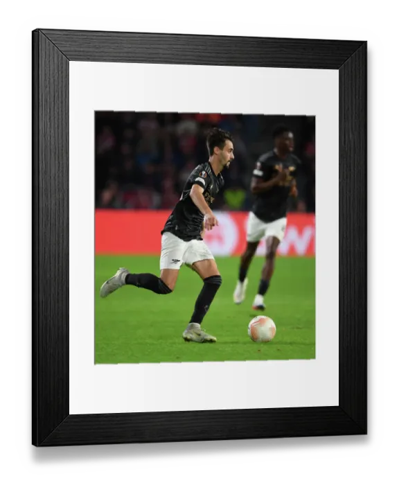 Framed Print : Arsenal's Fabio Vieira Shines in Europa League Clash against PSV Eindhoven