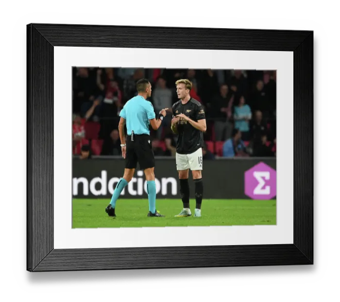 Framed Print : Arsenal's Rob Holding in Action against PSV Eindhoven in UEFA Europa League Group A Framed Print : Arsenal's Rob Holding in Action against PSV Eindhoven in UEFA Europa League Group A