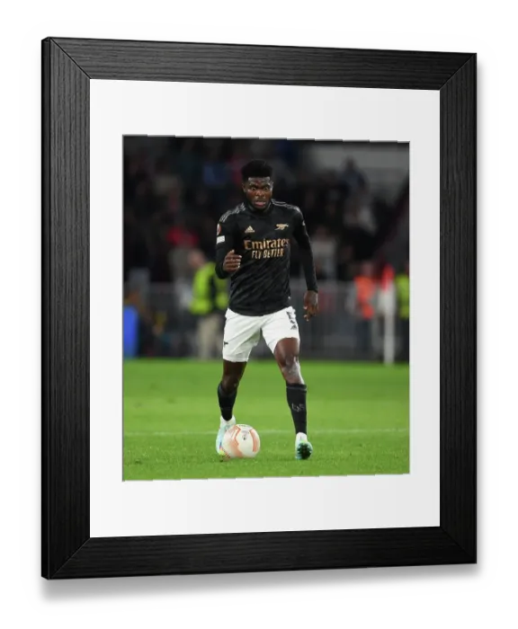Framed Print : Thomas Partey in Action: Arsenal vs. PSV Eindhoven - UEFA Europa League 2022-23 Framed Print : Thomas Partey in Action: Arsenal vs. PSV Eindhoven - UEFA Europa League 2022-23
