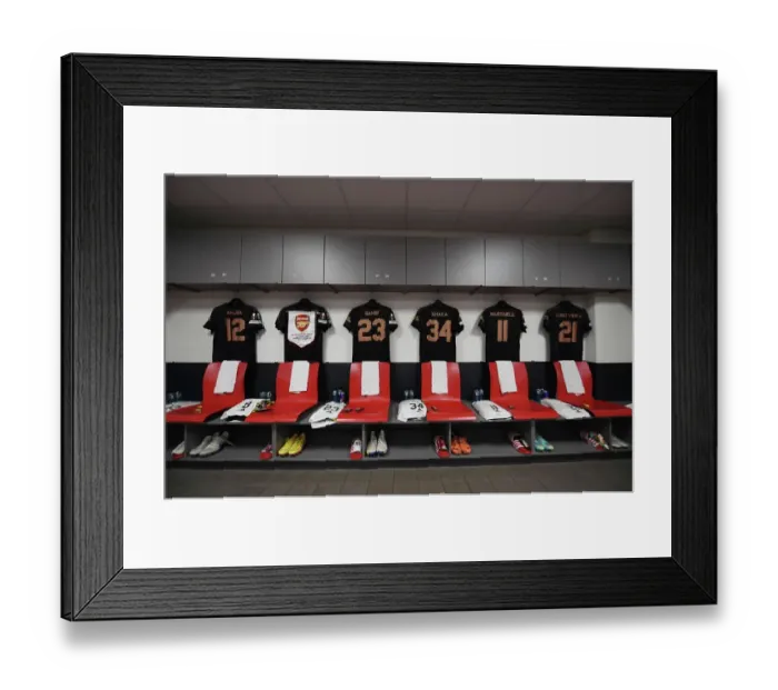 Framed Print : Arsenal FC in the Changing Room before PSV Eindhoven Clash - UEFA Europa League 2022-23