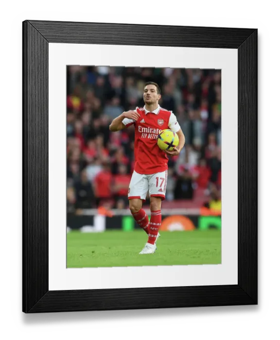 Framed Print : Arsenal's Cedric Soares in Action Against Nottingham Forest (2022-23) Framed Print : Arsenal's Cedric Soares in Action Against Nottingham Forest (2022-23)
