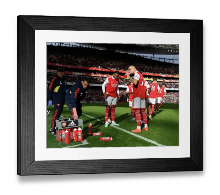 Framed Print : Arsenal's Granit Xhaka Readies for Nottingham Forest Clash in 2022-23 Premier League Framed Print : Arsenal's Granit Xhaka Readies for Nottingham Forest Clash in 2022-23 Premier League