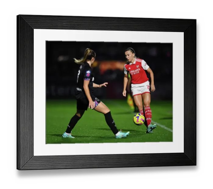 Framed Print : Arsenal Women vs West Ham United: Clash in the Barclays WSL at Meadow Park