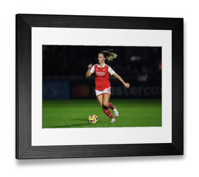 Framed Print : Arsenal Women vs West Ham United: Barclays WSL Showdown at Meadow Park