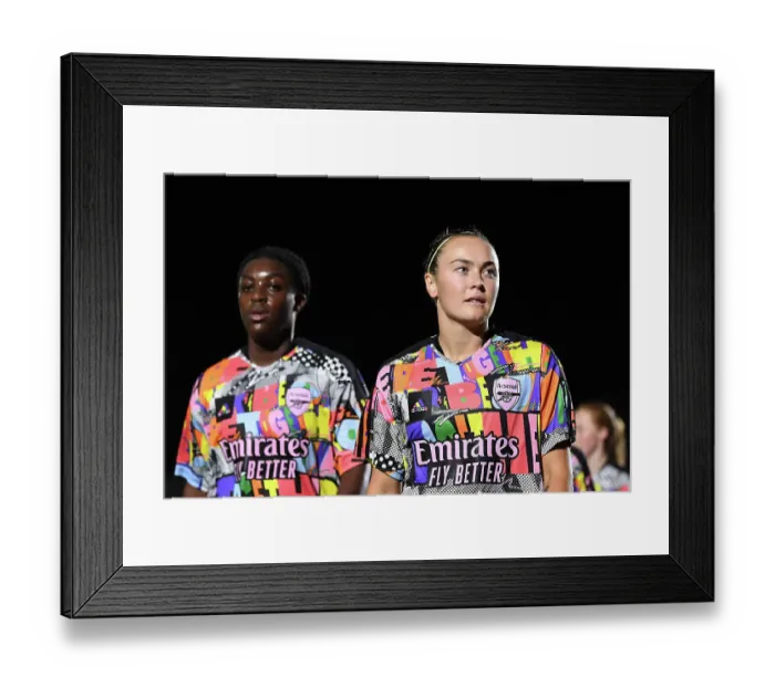 Framed Print : Arsenal's Caitlin Foord Readies for Barclays WSL Clash Against West Ham United Framed Print : Arsenal's Caitlin Foord Readies for Barclays WSL Clash Against West Ham United