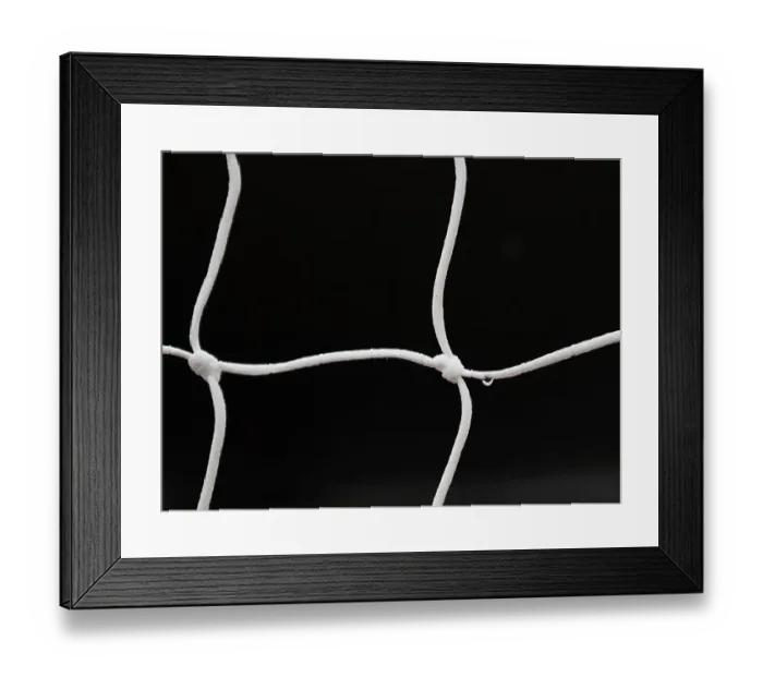 Framed Print : Rainy Arsenal: Arsenal FC vs Nottingham Forest, Premier League 2022-23 Framed Print : Rainy Arsenal: Arsenal FC vs Nottingham Forest, Premier League 2022-23
