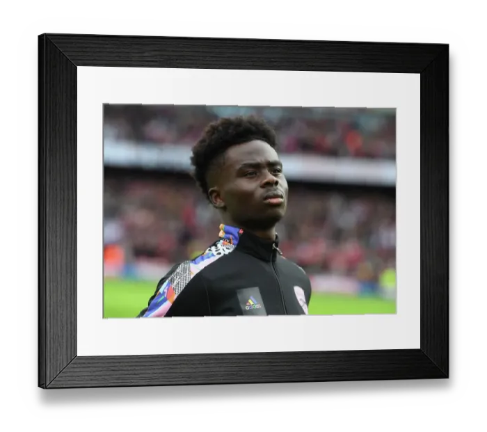 Framed Print : Arsenal's Bukayo Saka Ready for Action Against Nottingham Forest (2022-23)