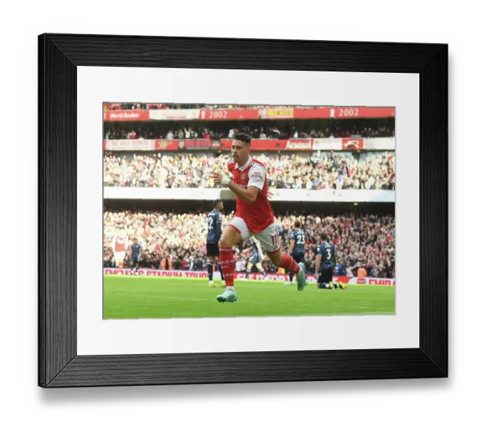 Framed Print : Martinelli's Stunner: Arsenal's Thrilling Victory Over Nottingham Forest (2022-23) Framed Print : Martinelli's Stunner: Arsenal's Thrilling Victory Over Nottingham Forest (2022-23)