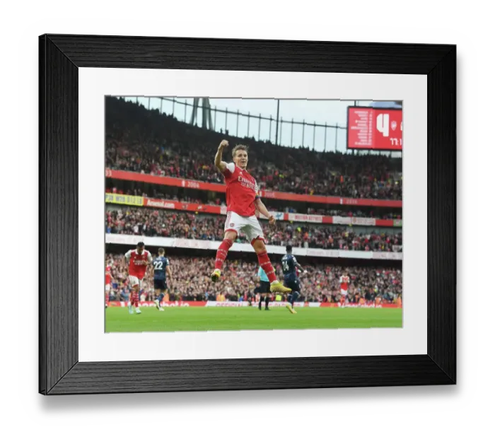 Framed Print : Arsenal's Five-Goal Blitz: Martin Odegaard Celebrates Against Nottingham Forest (2022-23)
