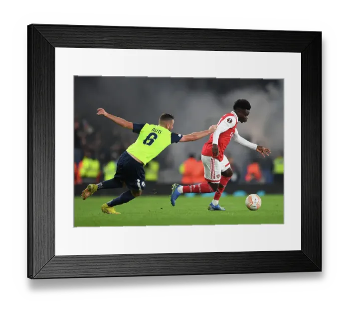 Framed Print : Arsenal vs FC Zurich: Bukayo Saka Faces Off in UEFA Europa League Group A Clash Framed Print : Arsenal vs FC Zurich: Bukayo Saka Faces Off in UEFA Europa League Group A Clash