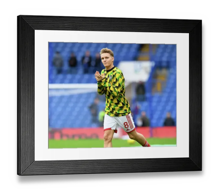Framed Print : Arsenal's Martin Odegaard Gears Up for Chelsea Showdown - Premier League 2022-23