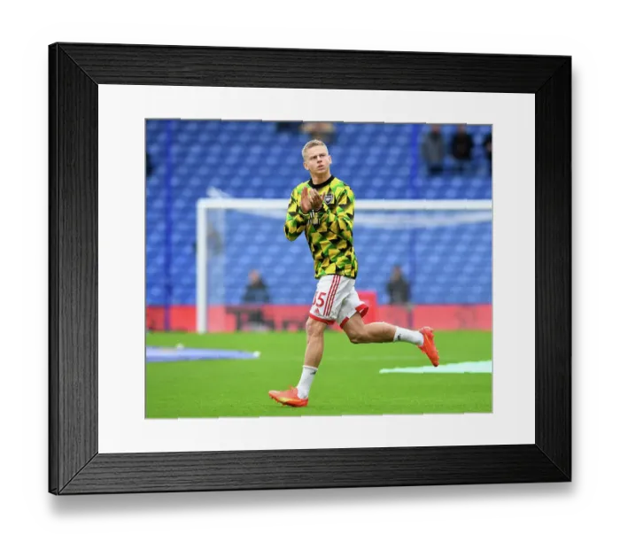 Framed Print : Zinchenko Prepares for Battle: Arsenal Star's Focus at Stamford Bridge Ahead of Chelsea Clash