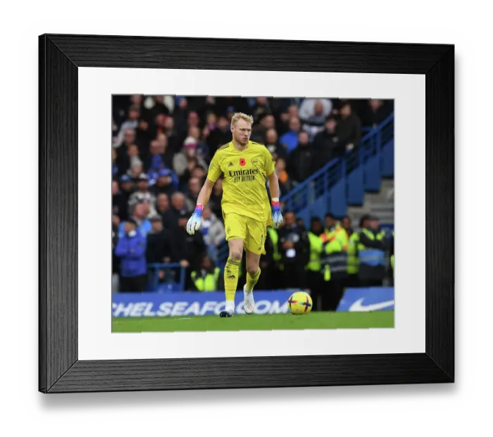 Framed Print : Arsenal's Ramsdale Faces Off Against Chelsea in Intense 2022-23 Premier League Showdown
