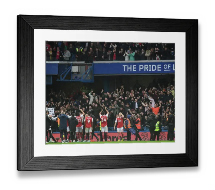 Framed Print : Arsenal's Triumph at Stamford Bridge: Clashing Colors in the Premier League