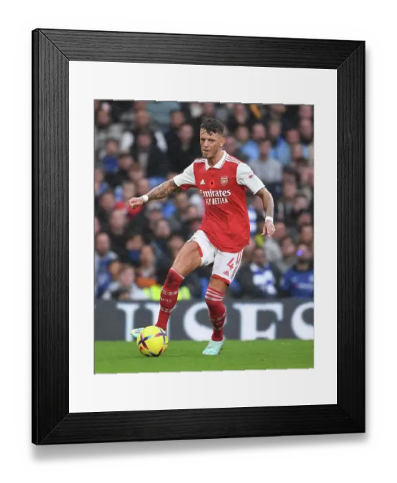 Framed Print : Arsenal's Ben White Faces Off Against Chelsea in Premier League Showdown (2022-23) Framed Print : Arsenal's Ben White Faces Off Against Chelsea in Premier League Showdown (2022-23)
