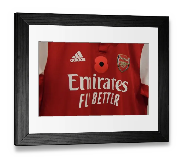 Framed Print : Arsenal's Poppy-Adorned Jerseys in Battle: Chelsea vs. Arsenal, Premier League 2022-23