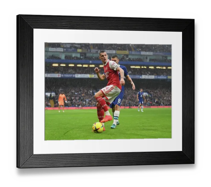 Framed Print : Granit Xhaka: Battle at Stamford Bridge - Chelsea vs. Arsenal 2022-23 Framed Print : Granit Xhaka: Battle at Stamford Bridge - Chelsea vs. Arsenal 2022-23