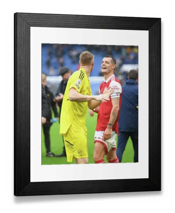 Framed Print : Arsenal Celebrate Hard-Fought Victory Over Chelsea in Premier League Clash (2022-23)