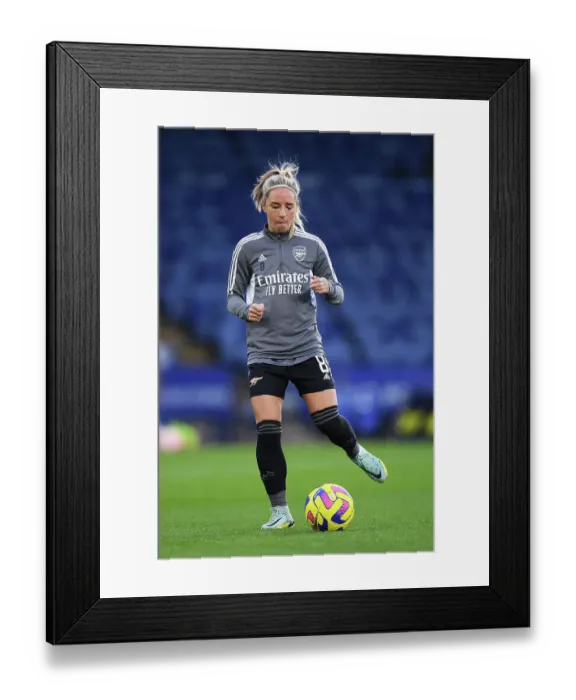 Framed Print : Arsenal Women Prepare for Leicester Showdown in Barclays Super League