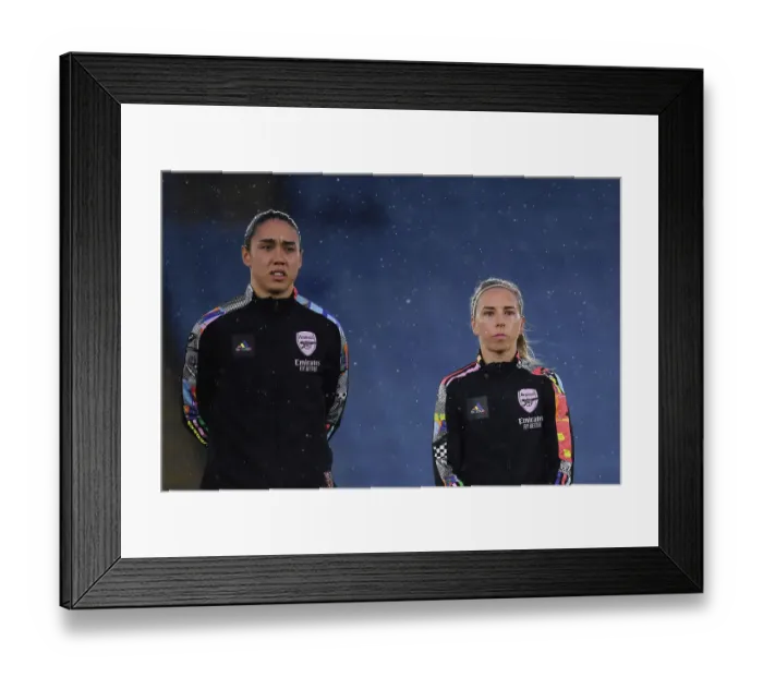 Framed Print : Arsenal's Nobbs and Zinsberger Prepare for Leicester Clash in Women's Super League