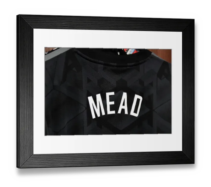 Framed Print : Arsenal's Beth Mead Readies for Leicester City Showdown in Women's Super League
