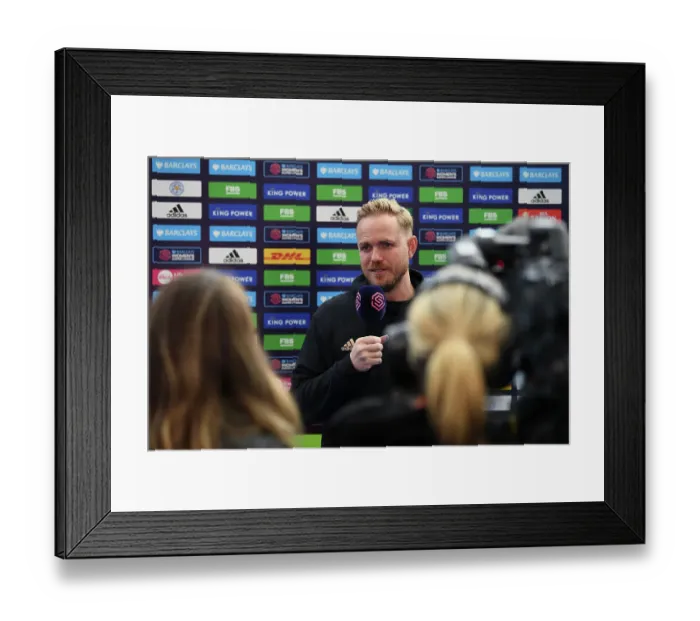 Framed Print : Arsenal Women Face Leicester City in FA WSL Showdown: Jonas Eidevall Leads Gunners at The King Power Stadium