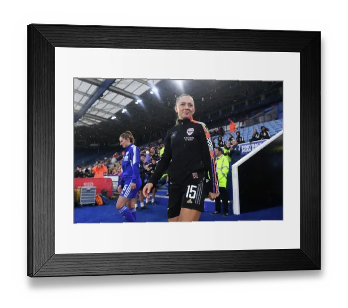 Framed Print : Arsenal's Katie McCabe Ready for Leicester Clash in Barclays Women's Super League