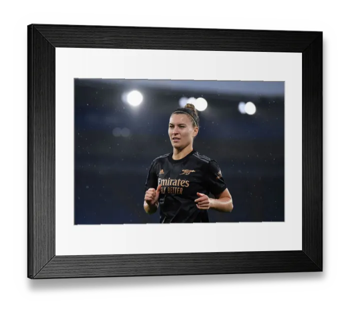Framed Print : Arsenal vs Leicester City: Super League Showdown at The King Power Stadium