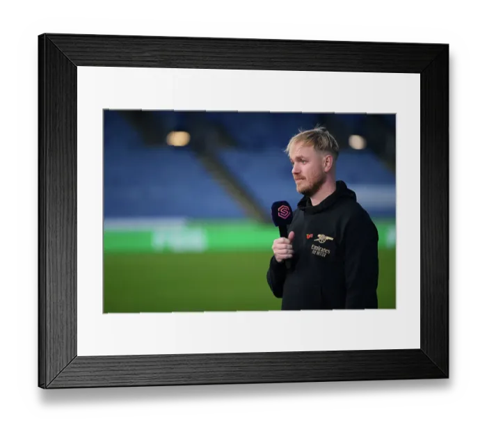 Framed Print : Arsenal Women vs Leicester City: Jonas Eidevall Leads at The King Power Stadium
